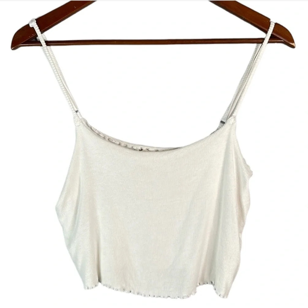 GARAGE Ribbed Crop Cami Top White Spaghetti Strap Lettuce Hem Baddie Size L